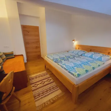 Haus Rosenegg * 브릭센임탈