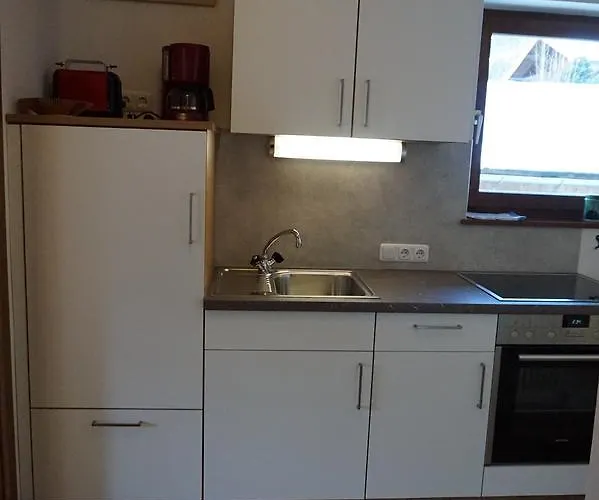 Haus Rosenegg * بريكسن ام تاله